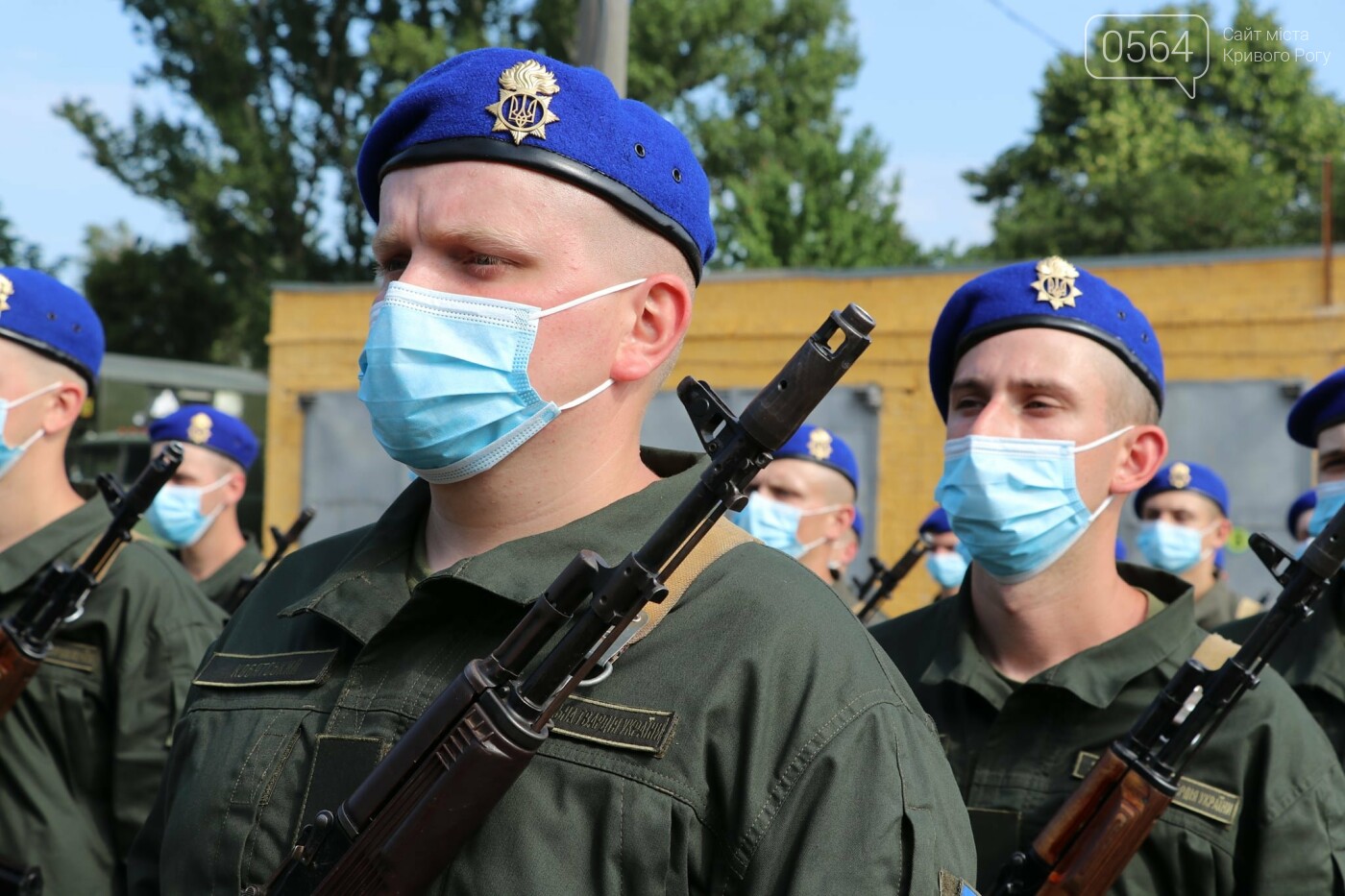 В Кривом Роге 70 военнослужащих присягнули на верность украинскому народу, - ФОТО, фото-21