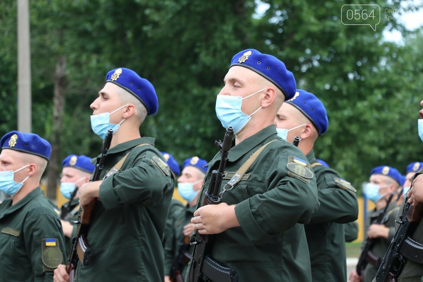 В Кривом Роге 70 военнослужащих присягнули на верность украинскому народу, - ФОТО, фото-16