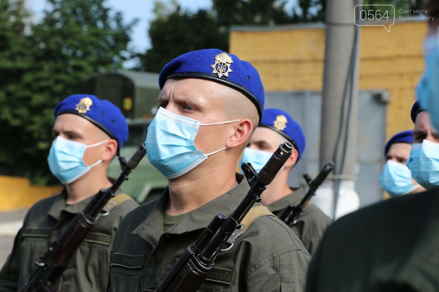В Кривом Роге 70 военнослужащих присягнули на верность украинскому народу, - ФОТО, фото-22