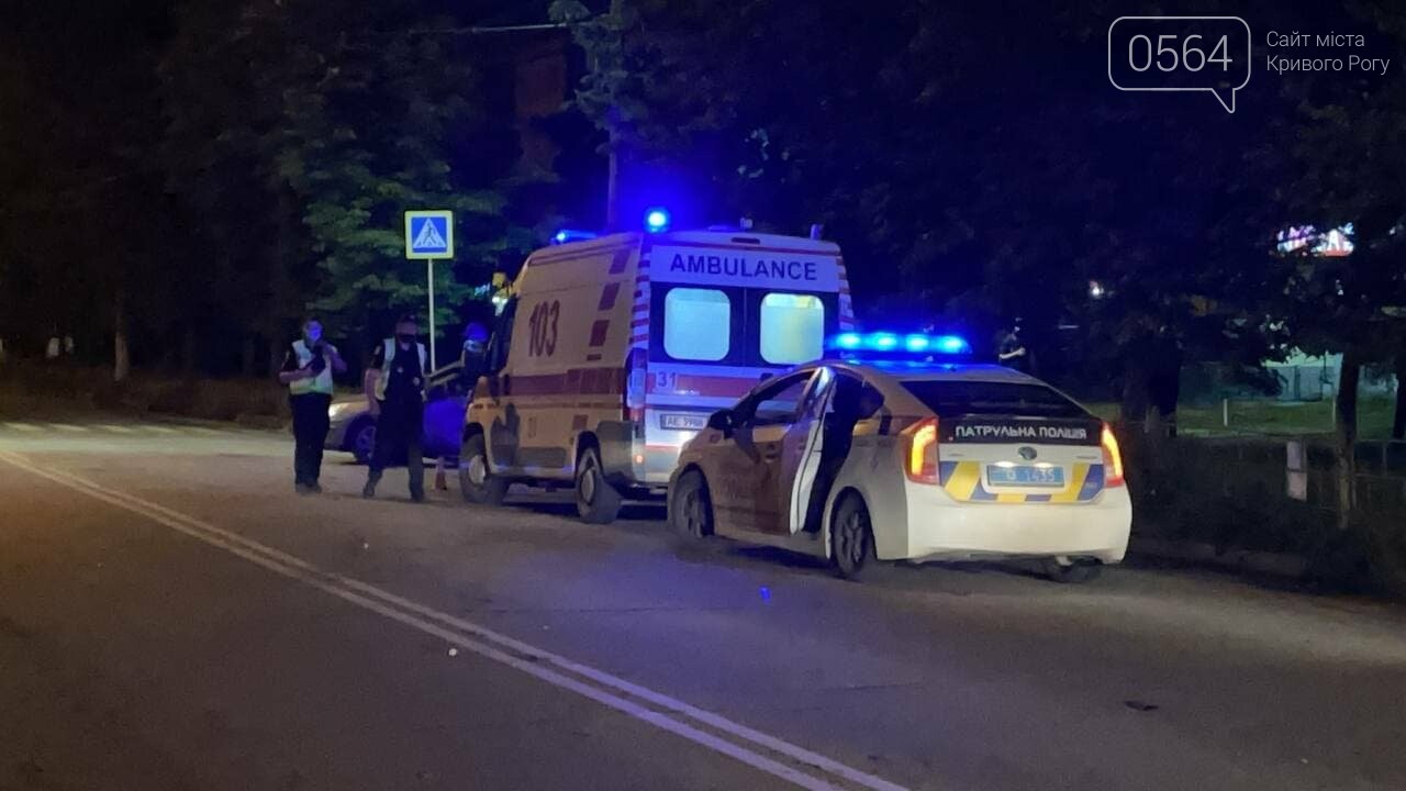 В Кривом Роге пьяный водитель выехал на "встречку" и влетел в легковой автомобиль, - ФОТО, фото-3