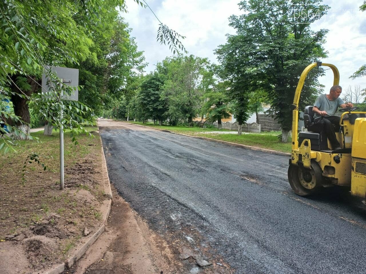 В селе Вольное под Кривым Рогом ремонтирую дорогу, - ФОТО, фото-1