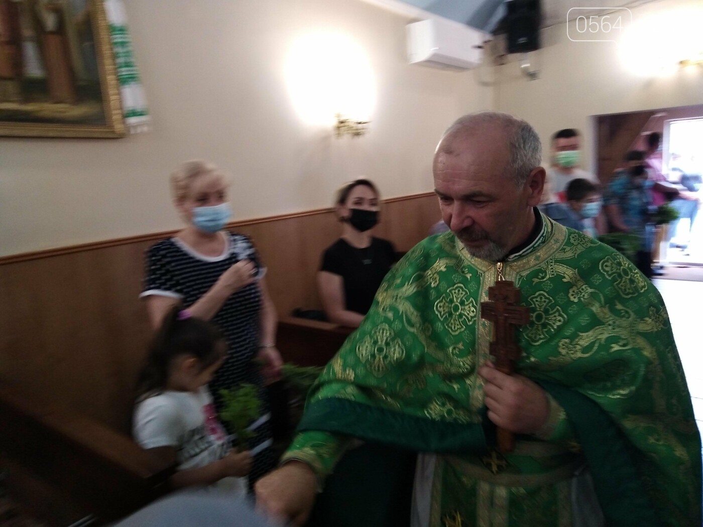 Как отметили праздник в храме Святой Троицы и других храмах Кривого Рога, - ФОТО, ВИДЕО, фото-8