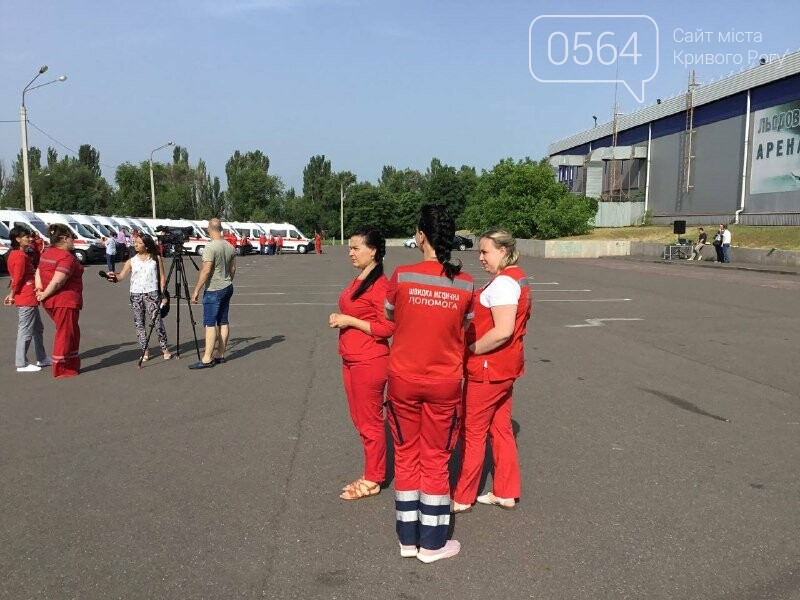 В Кривой Рог доставили 21 спецавтомобиль экстренной медпомощи, - ФОТО, ВИДЕО, фото-10