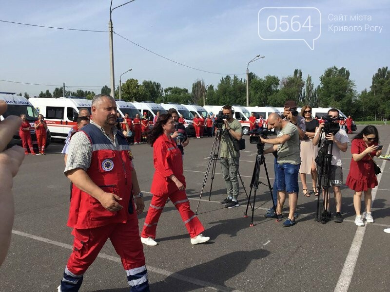 В Кривой Рог доставили 21 спецавтомобиль экстренной медпомощи, - ФОТО, ВИДЕО, фото-14