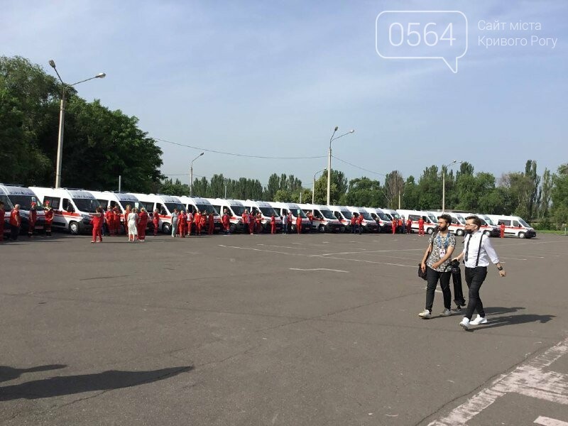 В Кривой Рог доставили 21 спецавтомобиль экстренной медпомощи, - ФОТО, ВИДЕО, фото-7