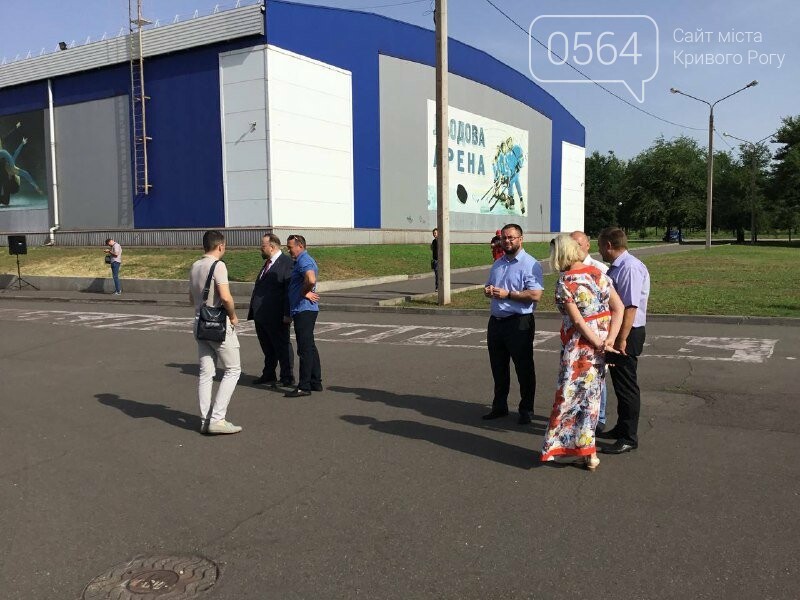 В Кривой Рог доставили 21 спецавтомобиль экстренной медпомощи, - ФОТО, ВИДЕО, фото-19