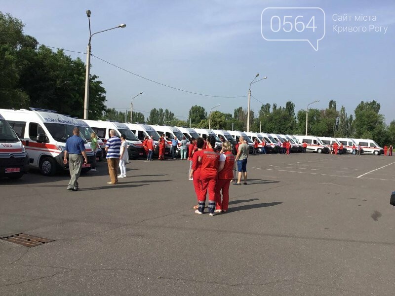 В Кривой Рог доставили 21 спецавтомобиль экстренной медпомощи, - ФОТО, ВИДЕО, фото-25