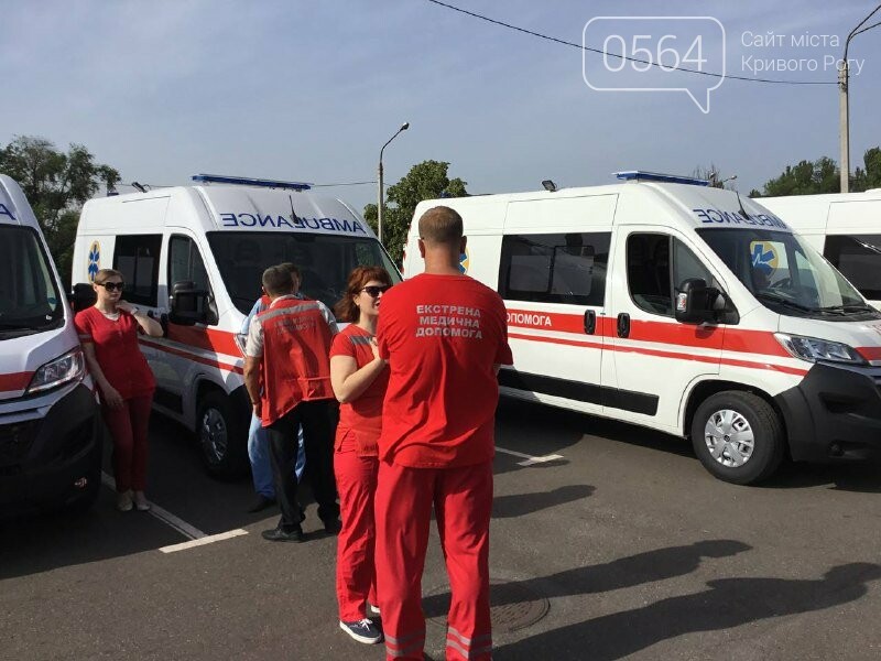 В Кривой Рог доставили 21 спецавтомобиль экстренной медпомощи, - ФОТО, ВИДЕО, фото-26