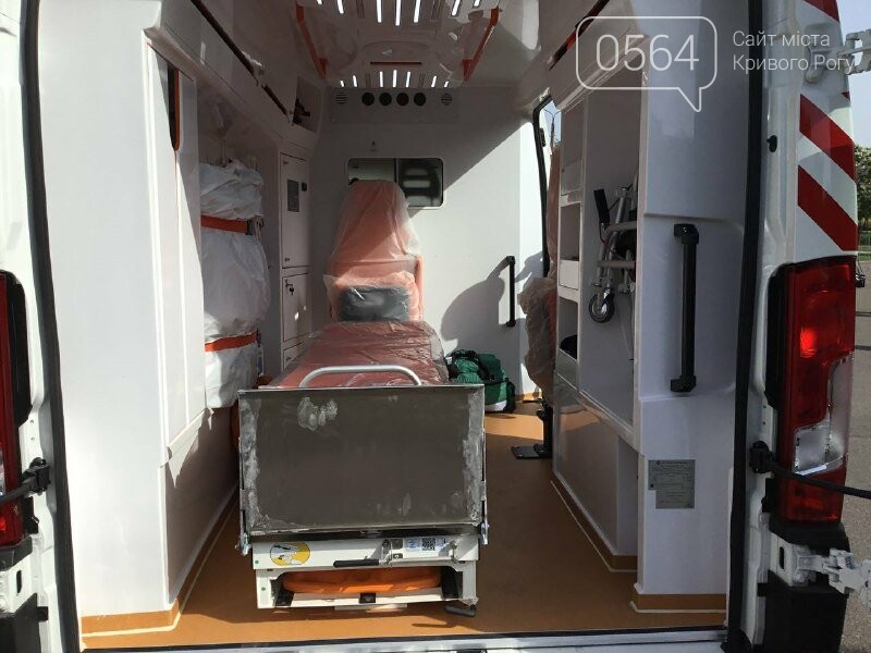 В Кривой Рог доставили 21 спецавтомобиль экстренной медпомощи, - ФОТО, ВИДЕО, фото-29