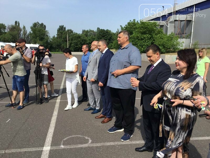 В Кривой Рог доставили 21 спецавтомобиль экстренной медпомощи, - ФОТО, ВИДЕО, фото-31