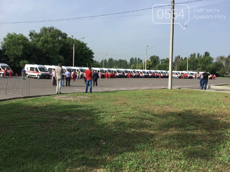 В Кривой Рог доставили 21 спецавтомобиль экстренной медпомощи, - ФОТО, ВИДЕО, фото-32
