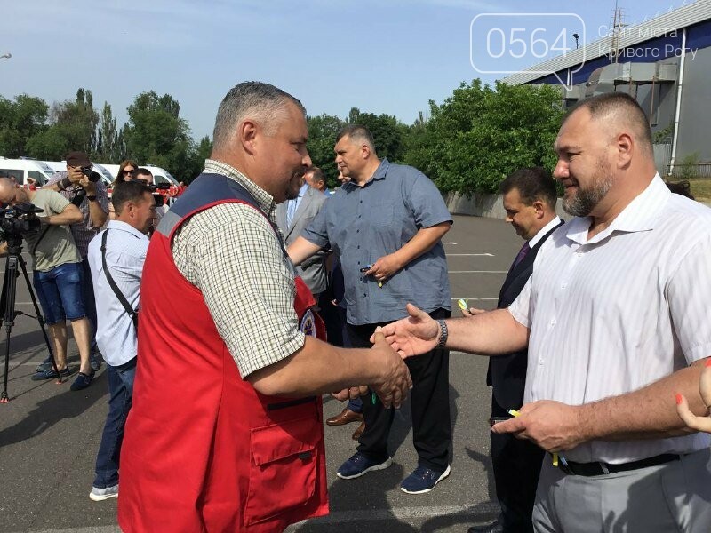 В Кривой Рог доставили 21 спецавтомобиль экстренной медпомощи, - ФОТО, ВИДЕО, фото-37
