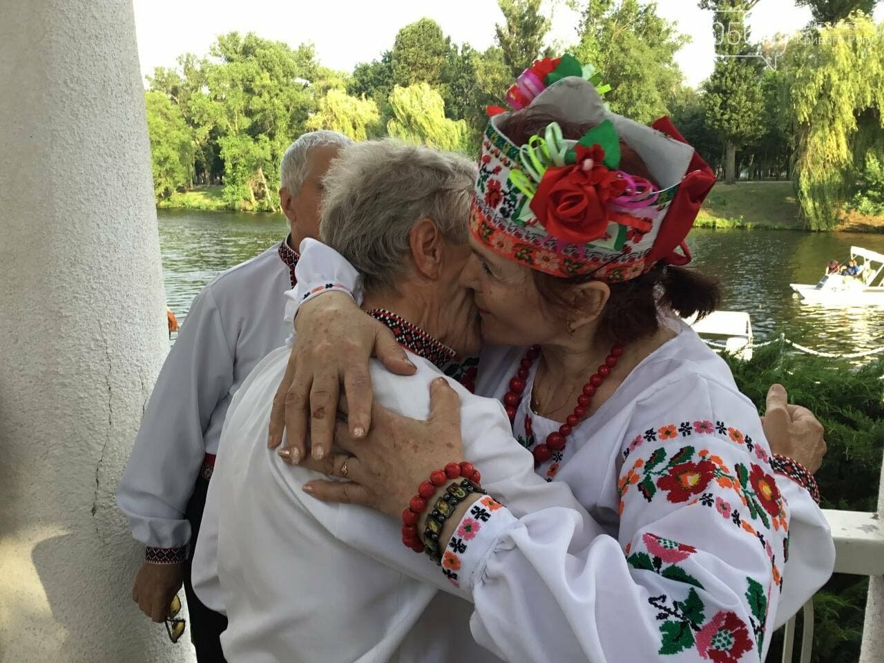 Криворожане целуются: 6 июля отмечают Всемирный день поцелуя, - ФОТО, фото-19