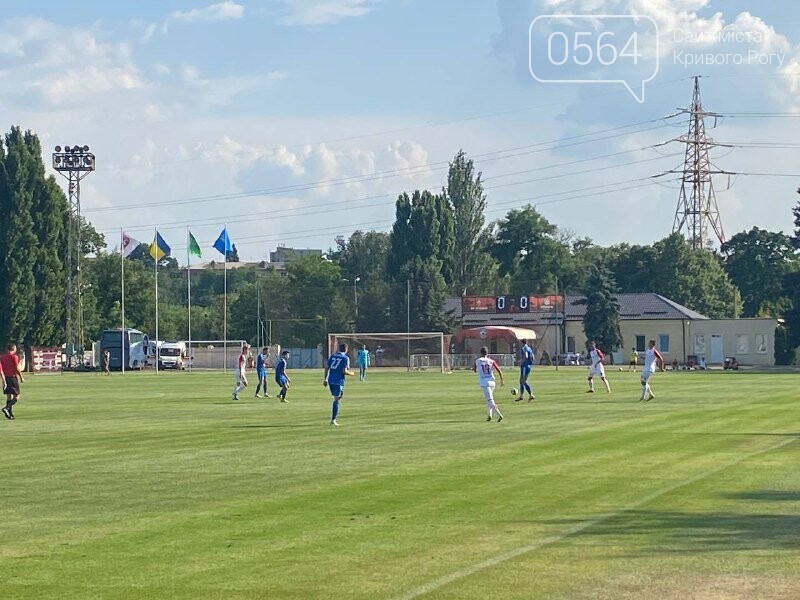 В Кривом Роге проходит матч памяти легендарного игрока ФК «Кривбасс», - ФОТО, ВИДЕО, фото-6