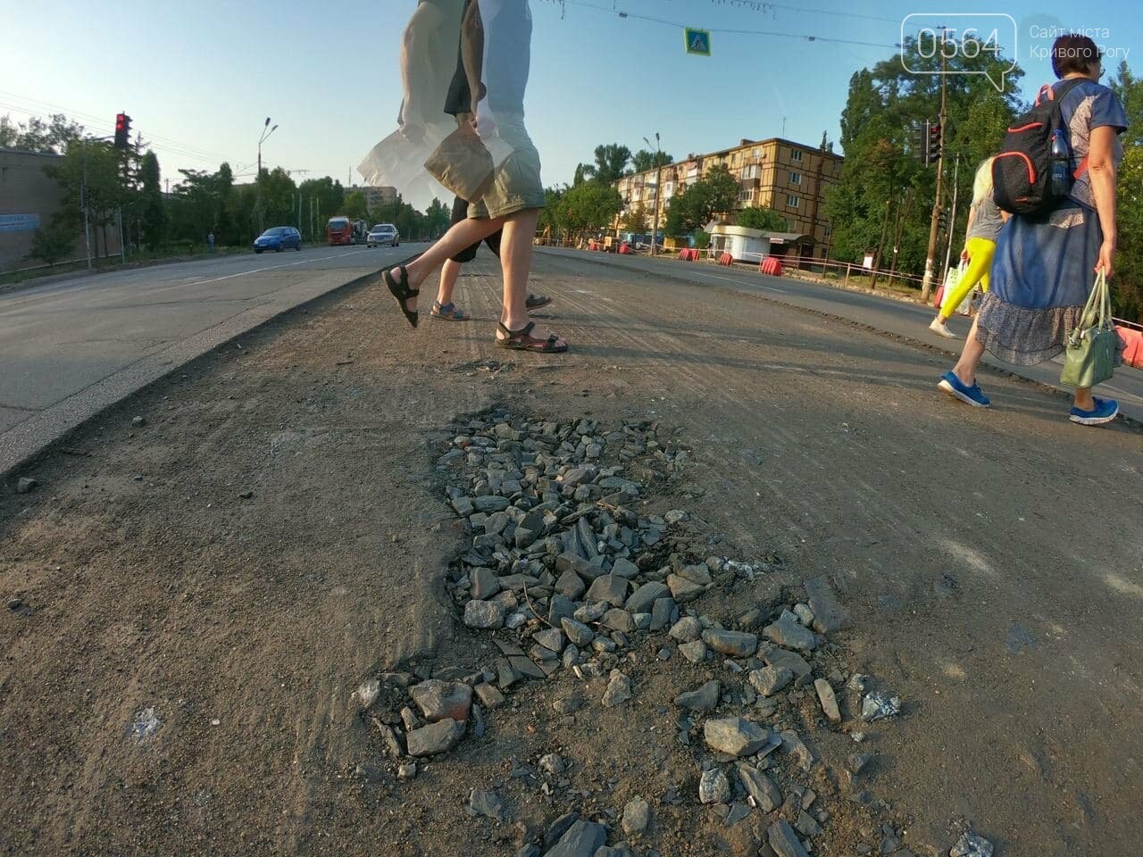 В Кривом Роге начали срезать фрезой асфальт на улице Эдуарда Фукса, - ФОТО , фото-7