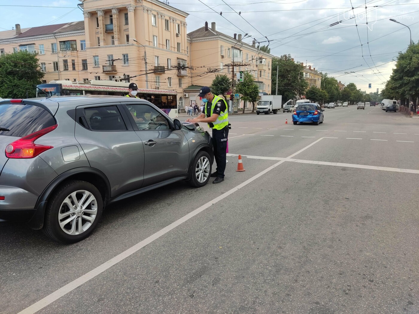 На перекрестке в Кривом Роге столкнулись Honda и Nissan, - ФОТО, фото-2