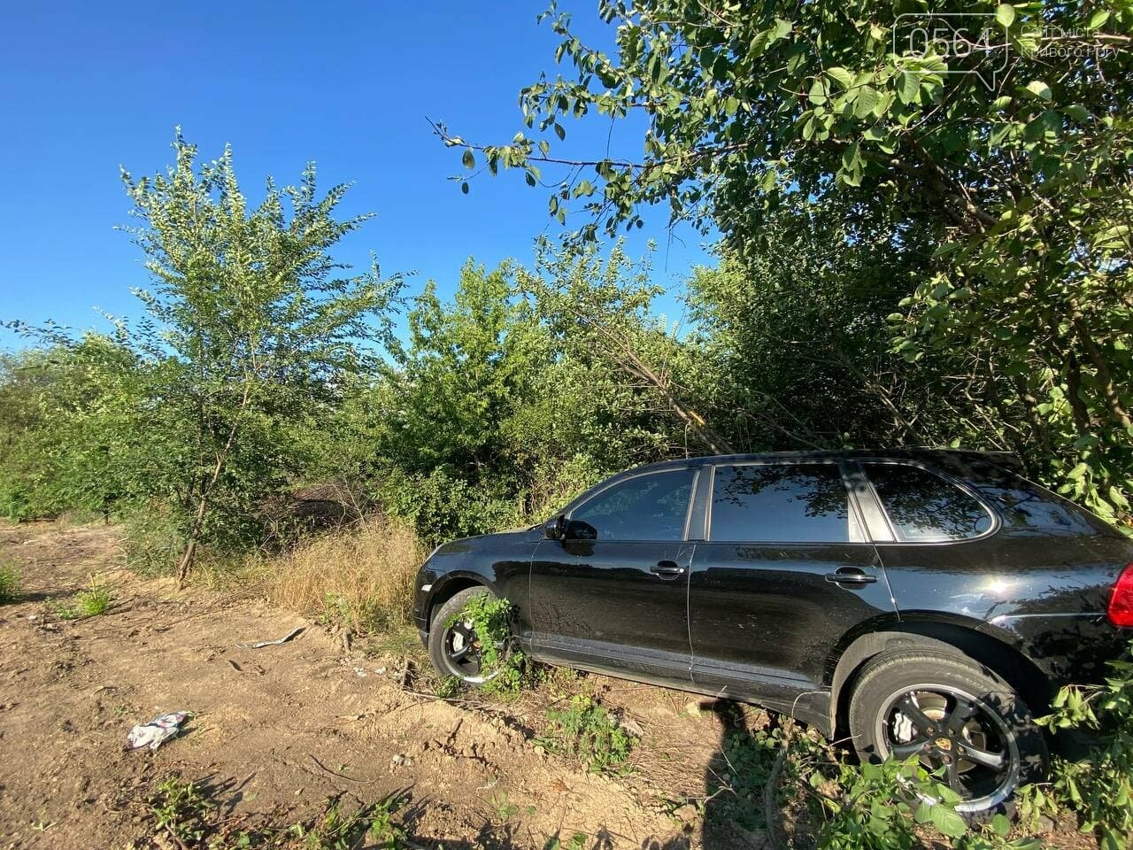 В Кривом Роге водитель Porsche Cayenne попал в ДТП и скрылся, - ФОТО , фото-17