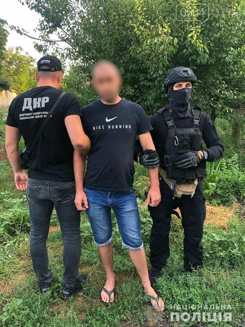 Полицейские из 4-х областей задерживали бандформирование, похищавшее грузы на Приднепровской железной дороге, - ФОТО, ВИДЕО, фото-1