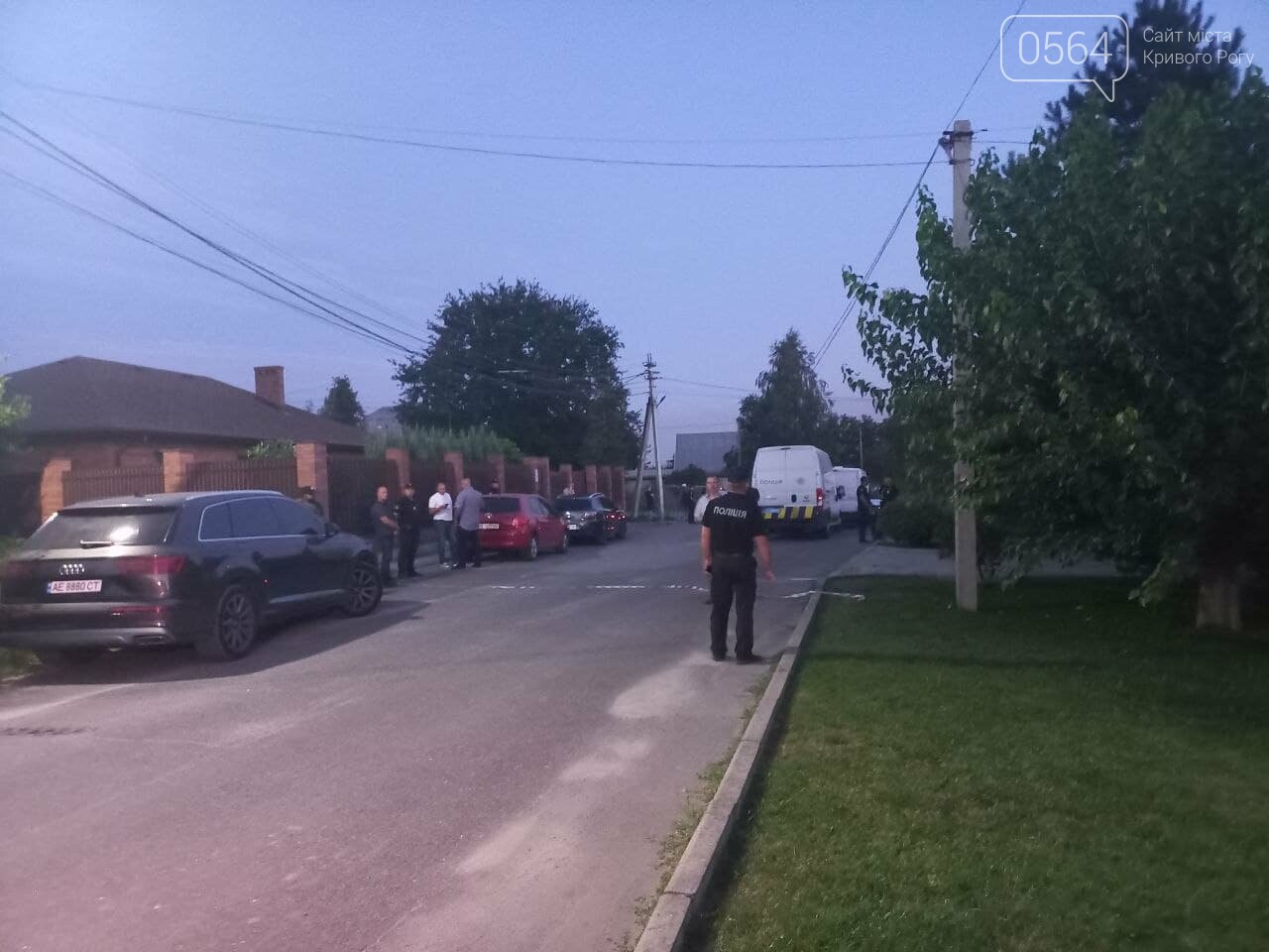 Тело мэра Кривого Рога увезли на СМЭ. Следственные действия на месте его гибели продолжаются, - ФОТО, ВИДЕО, фото-13