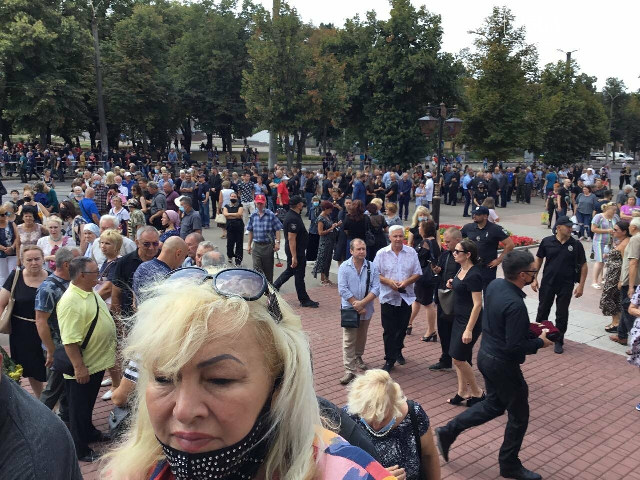 Началась панихида по погибшему городскому голове Кривого Рога Константину Павлову, - ФОТО, фото-23