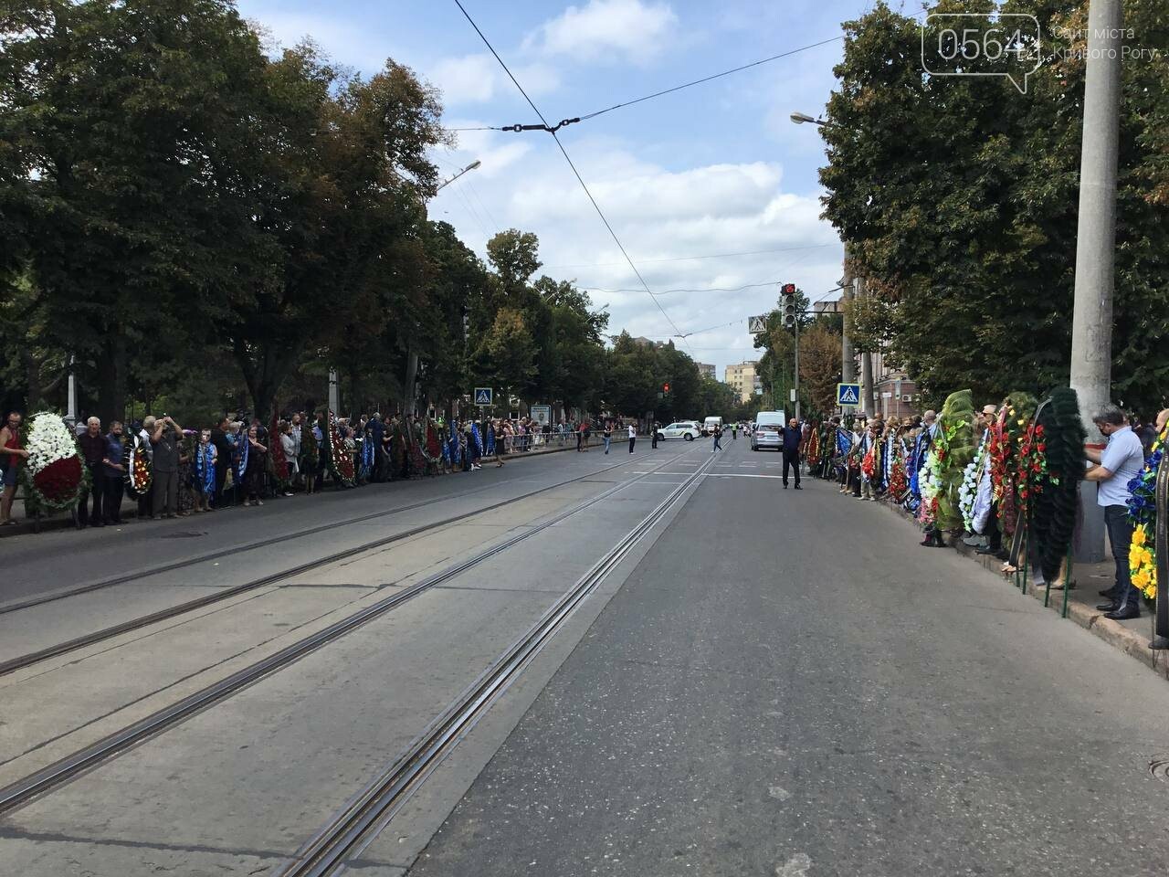Началась панихида по погибшему городскому голове Кривого Рога Константину Павлову, - ФОТО, фото-20