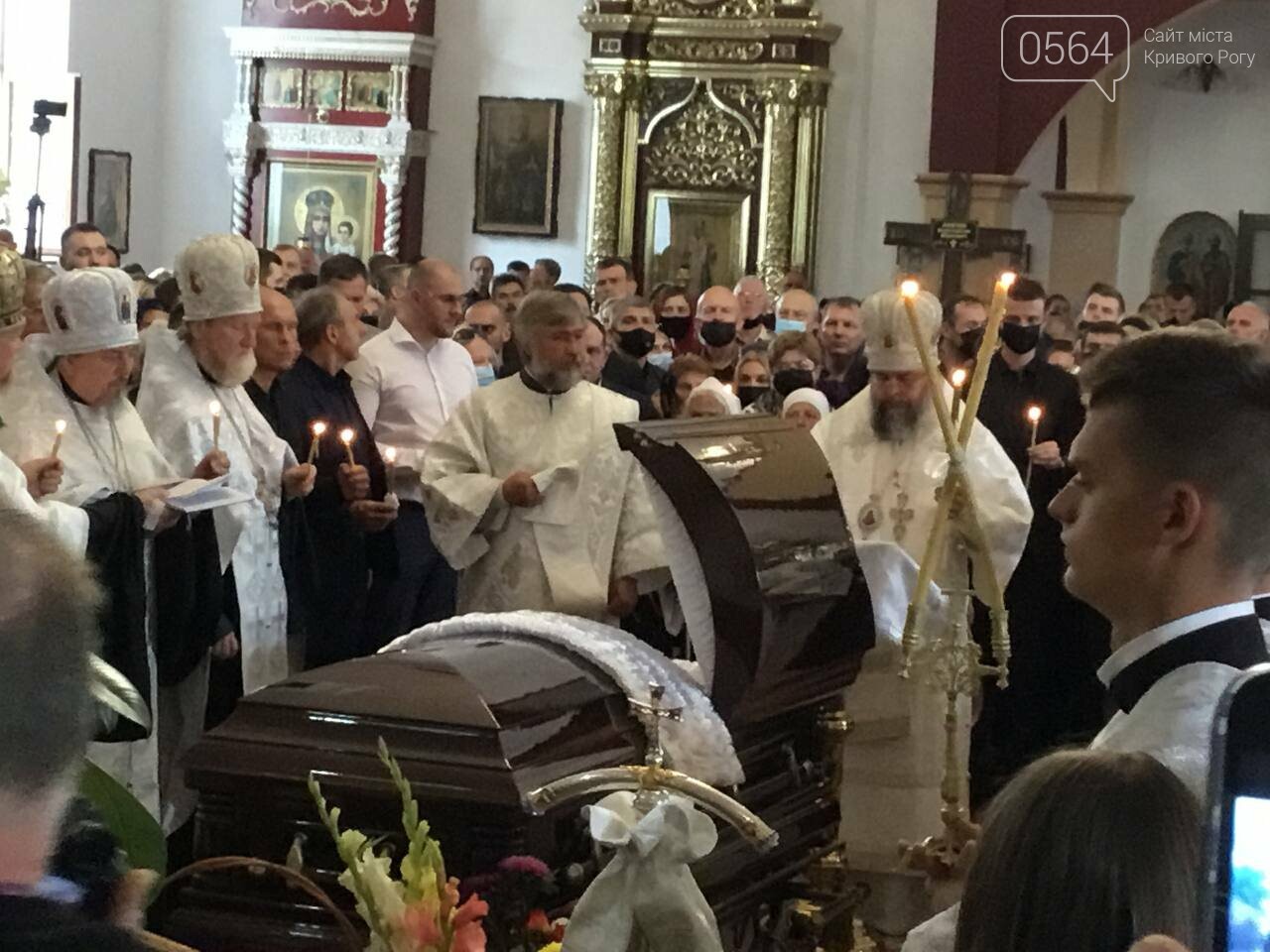 Началась панихида по погибшему городскому голове Кривого Рога Константину Павлову, - ФОТО, фото-5