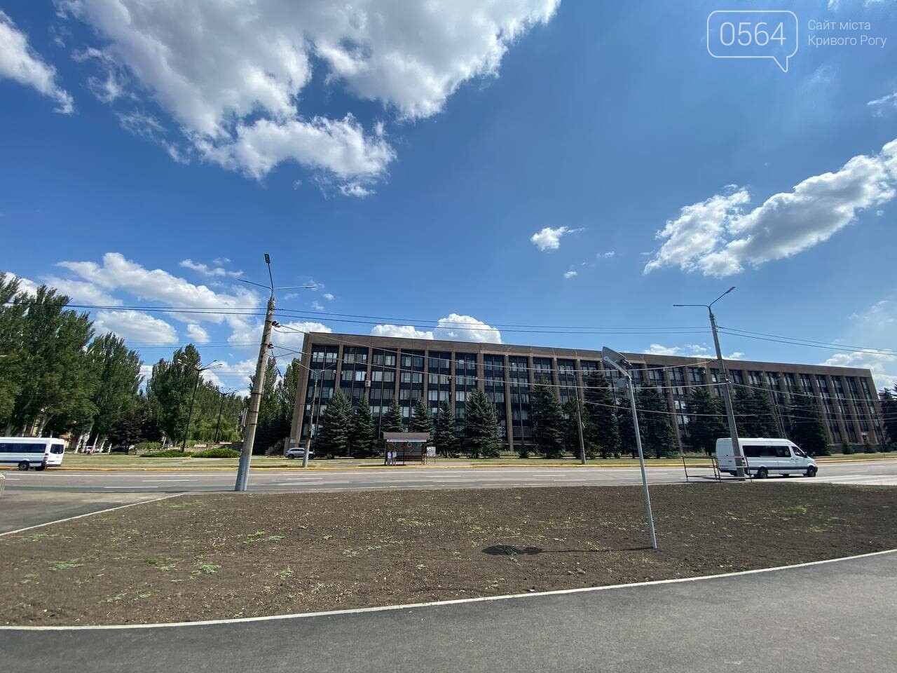 В Кривом Роге в парке Героев ведется подготовка к государственным праздникам, - ФОТО , фото-6
