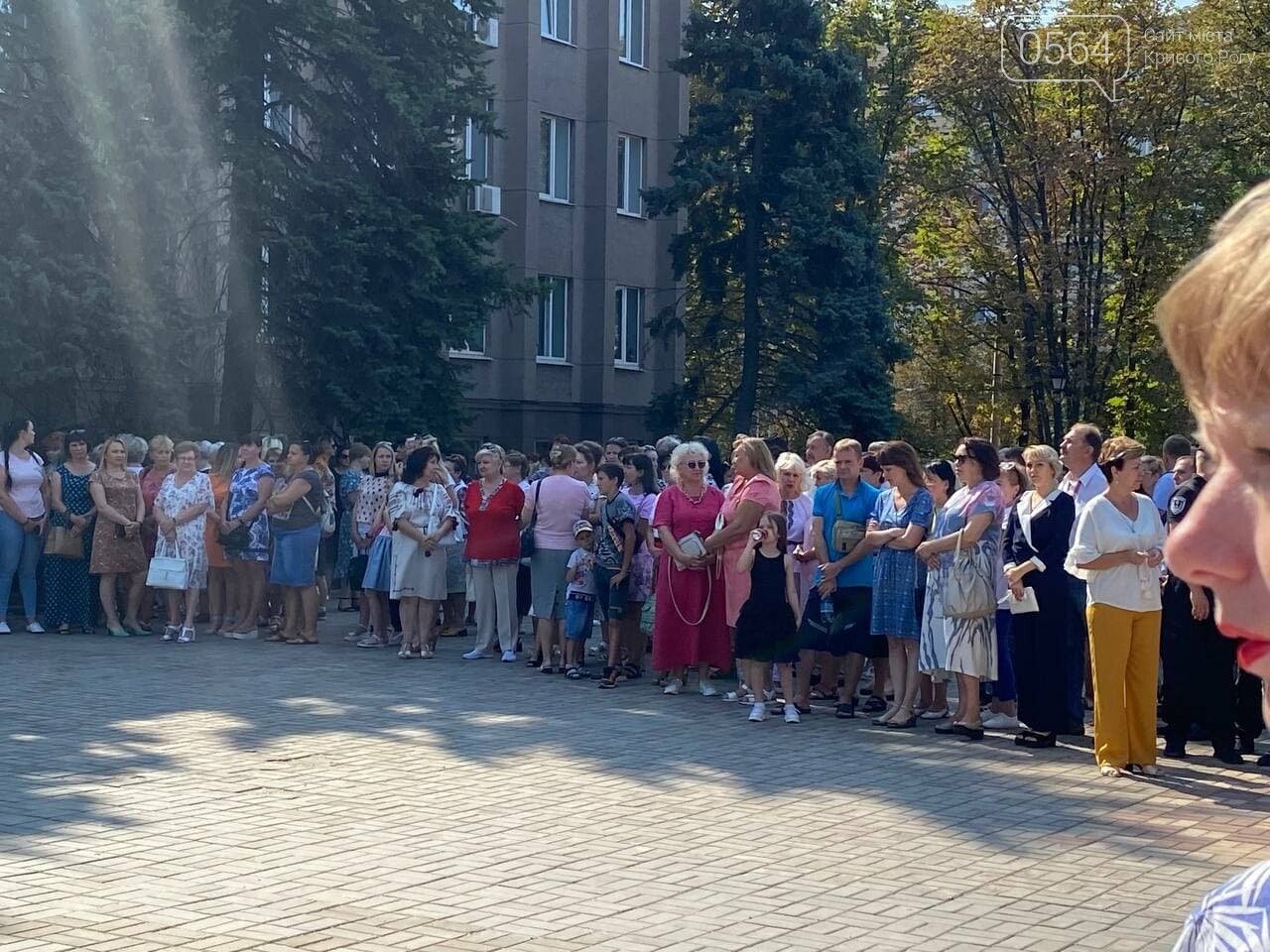 В Покровском районе Кривого Рога состоялась церемония поднятия Государственного Флага Украины, - ФОТО, ВИДЕО , фото-4