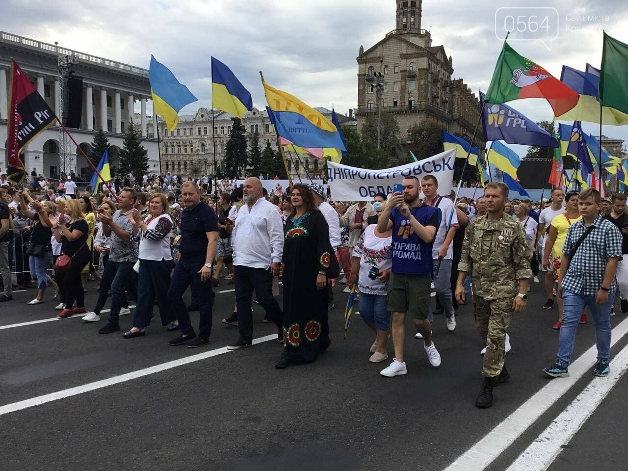 "Путин - х...ло!" и украинские дети, которые это усвоят: чем запомнится Марш защитников Украины 2021, - ФОТО, ВИДЕО, фото-48