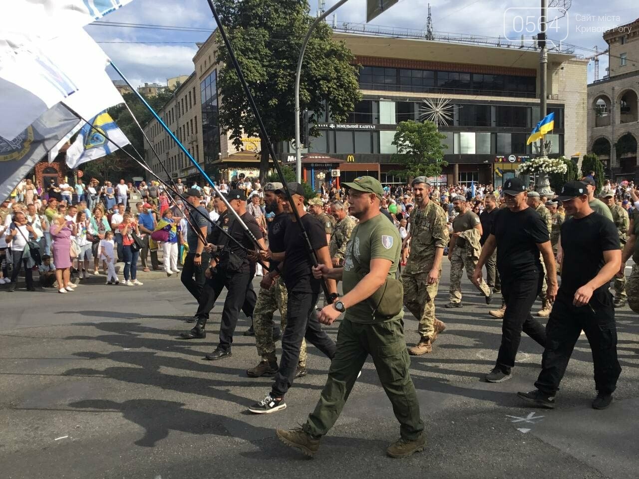 "Путин - х...ло!" и украинские дети, которые это усвоят: чем запомнится Марш защитников Украины 2021, - ФОТО, ВИДЕО, фото-11