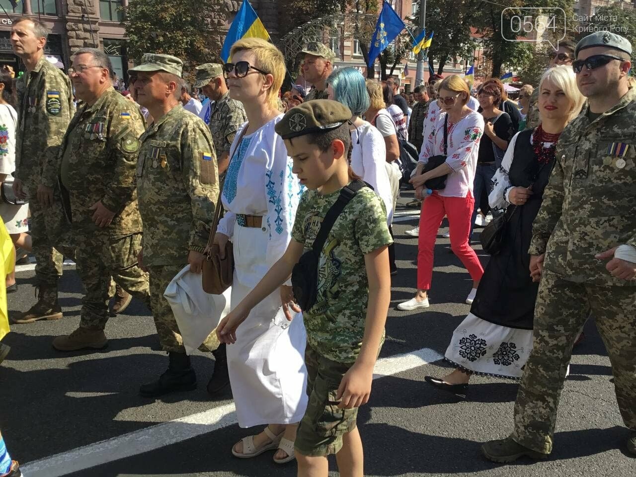 "Путин - х...ло!" и украинские дети, которые это усвоят: чем запомнится Марш защитников Украины 2021, - ФОТО, ВИДЕО, фото-97