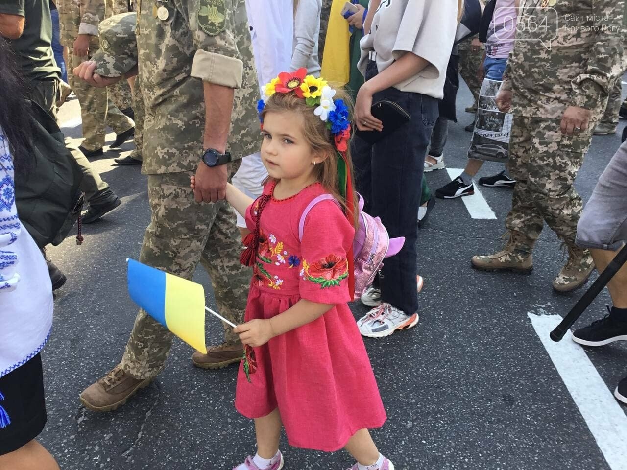 "Путин - х...ло!" и украинские дети, которые это усвоят: чем запомнится Марш защитников Украины 2021, - ФОТО, ВИДЕО, фото-93