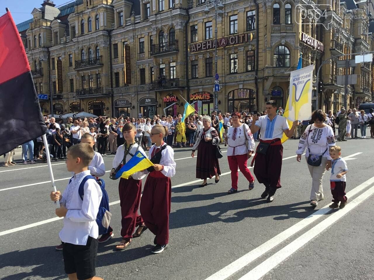 "Путин - х...ло!" и украинские дети, которые это усвоят: чем запомнится Марш защитников Украины 2021, - ФОТО, ВИДЕО, фото-90