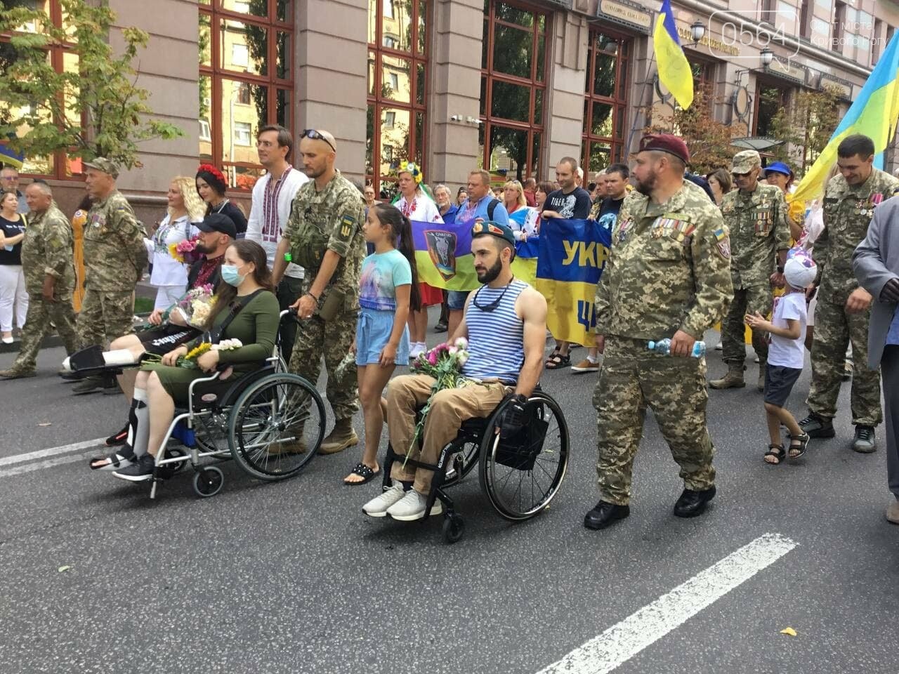 "Путин - х...ло!" и украинские дети, которые это усвоят: чем запомнится Марш защитников Украины 2021, - ФОТО, ВИДЕО, фото-4