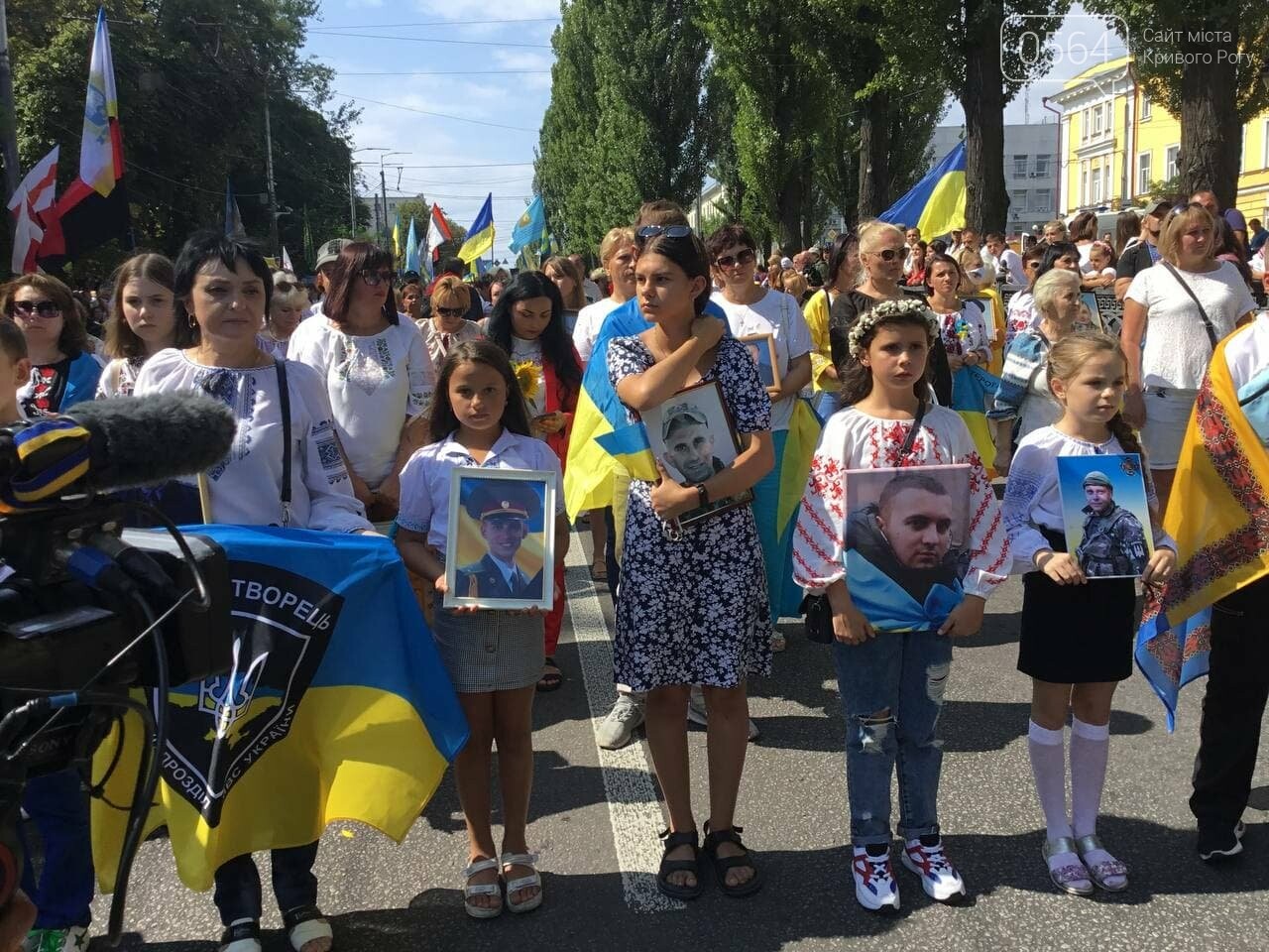"Путин - х...ло!" и украинские дети, которые это усвоят: чем запомнится Марш защитников Украины 2021, - ФОТО, ВИДЕО, фото-68