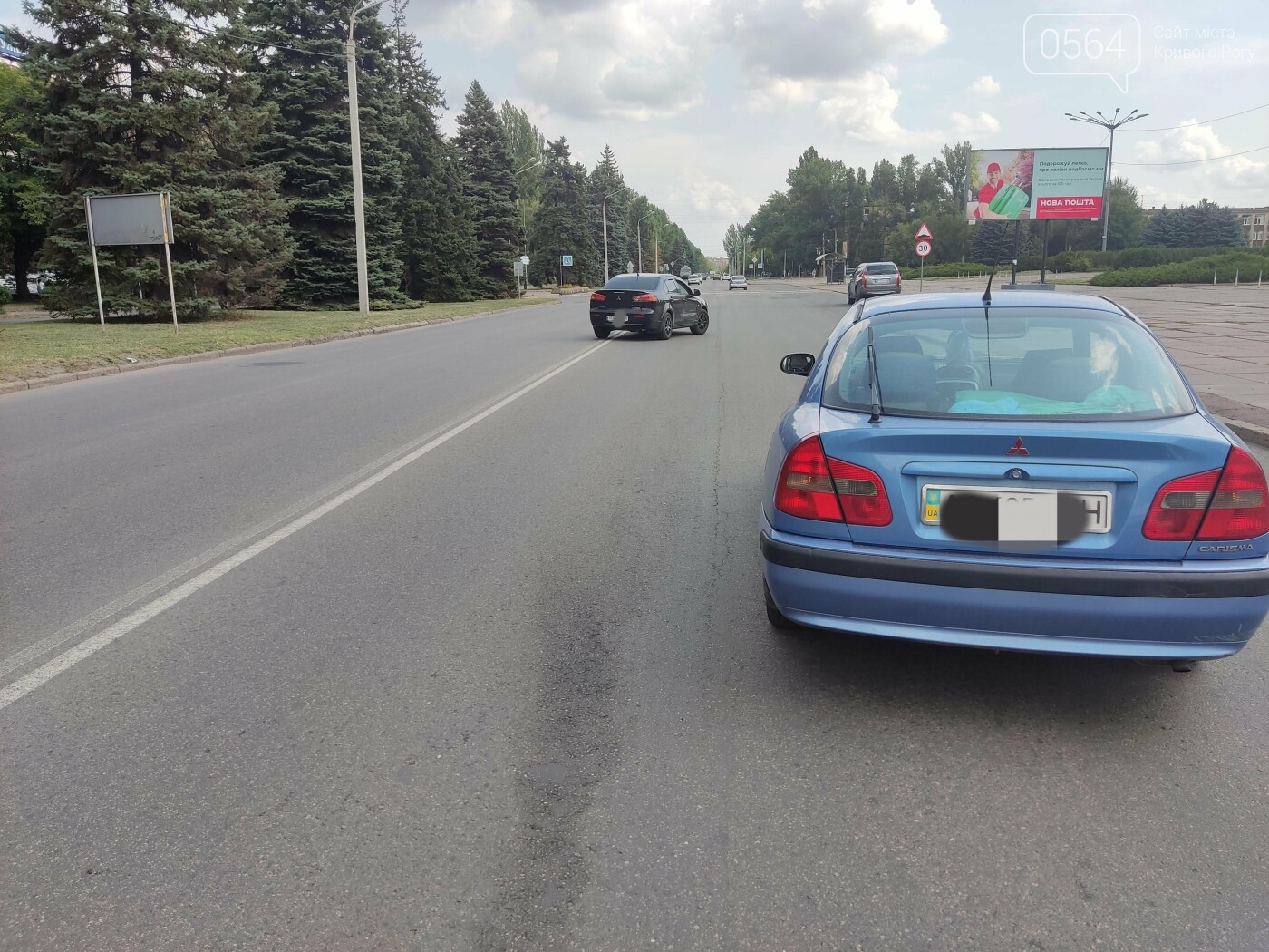 В центре Кривого Рога столкнулись два Mitsubishi, - ФОТО, ВИДЕО, фото-6