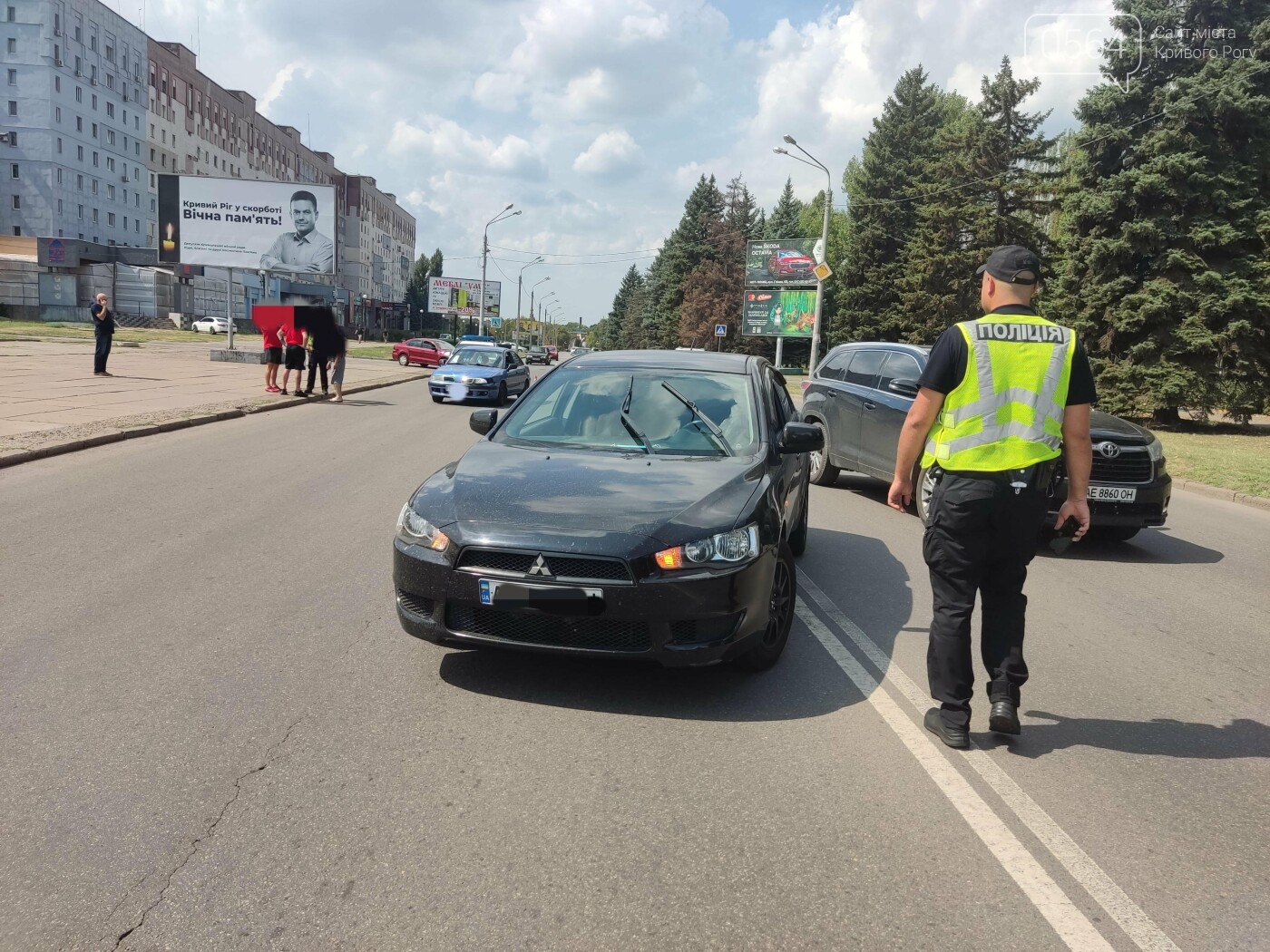 В центре Кривого Рога столкнулись два Mitsubishi, - ФОТО, ВИДЕО, фото-7