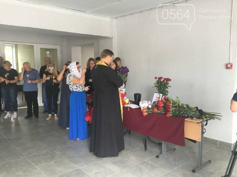 Он имел привилегию быть свободным: в Кривом Роге простились с профессором Шелевицким, - ФОТО, ВИДЕО, фото-44