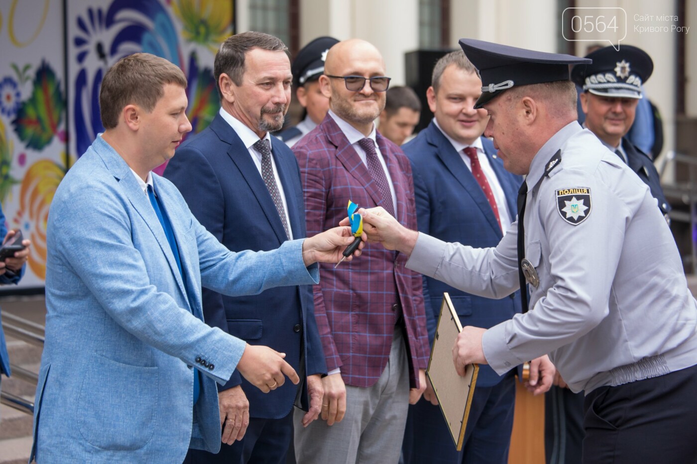 Криворожское районное управление полиции получило 5 новых машин, - ФОТО , фото-8