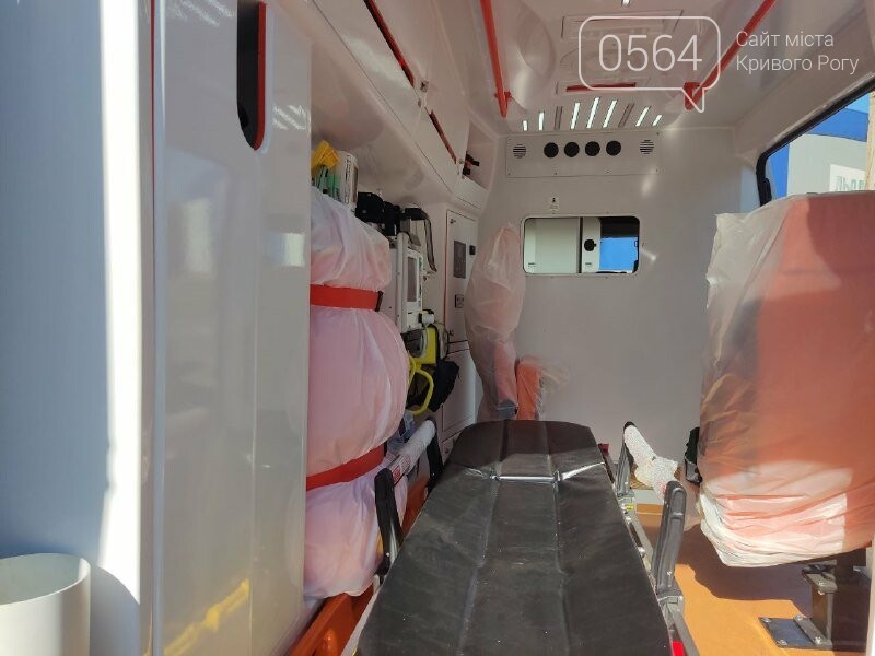 В Кривой Рог доставили 28 спецавтомобилей скорой помощи, - ФОТО, ВИДЕО, фото-29