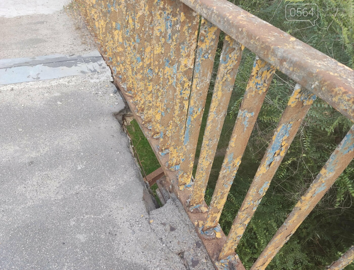 В Кривом Роге мост через реку Ингулец находится в аварийном состоянии, - ФОТО, фото-2