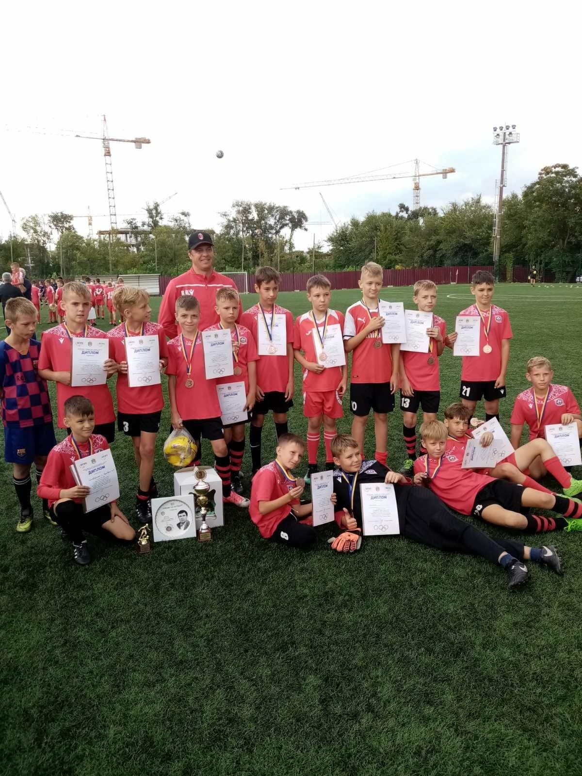 В Кривом Роге прошел  ΙΙΙ-й Открытый городской турнир по мини-футболу, фото-1