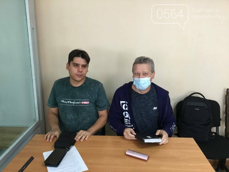 Криворожский активист в суде предложил почтить память погибших защитников Украины минутой молчания, - ФОТО, ВИДЕО , фото-5