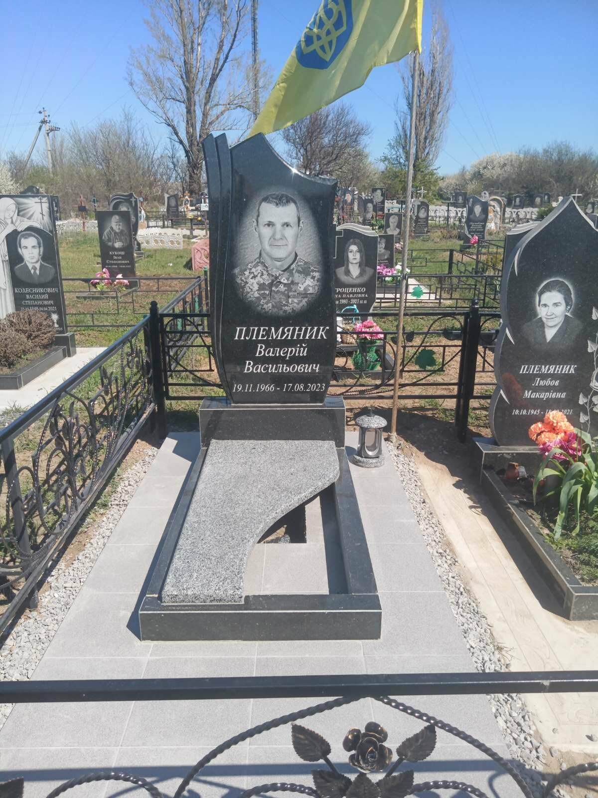 Одинарні пам'ятники, фото-18