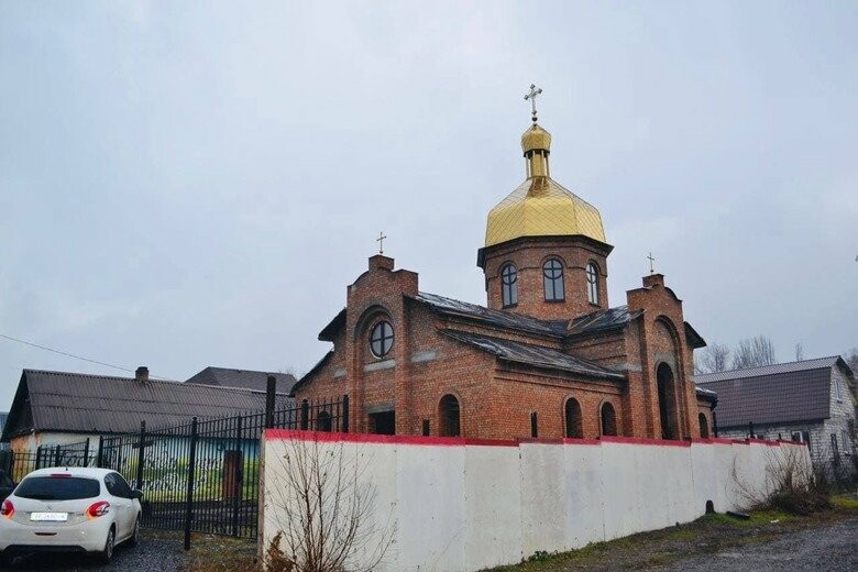 Скамейки в католических храмах