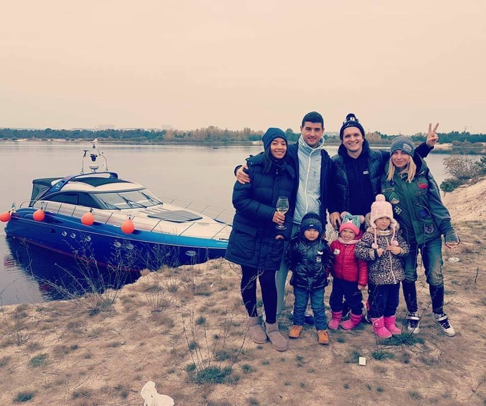 Знаменитый криворожанин в свой День рождения рассказал о 33..., фото-9 Знаменитый криворожанин в свой День рождения рассказал о 33 друзьях из шоу-бизнеса (ФОТО), фото-9