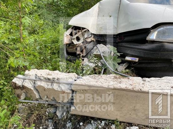 В Кривом Роге "Ford" снес электроопору, - ФОТО, фото-7