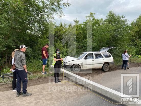 В Кривом Роге "Ford" снес электроопору, - ФОТО, фото-1