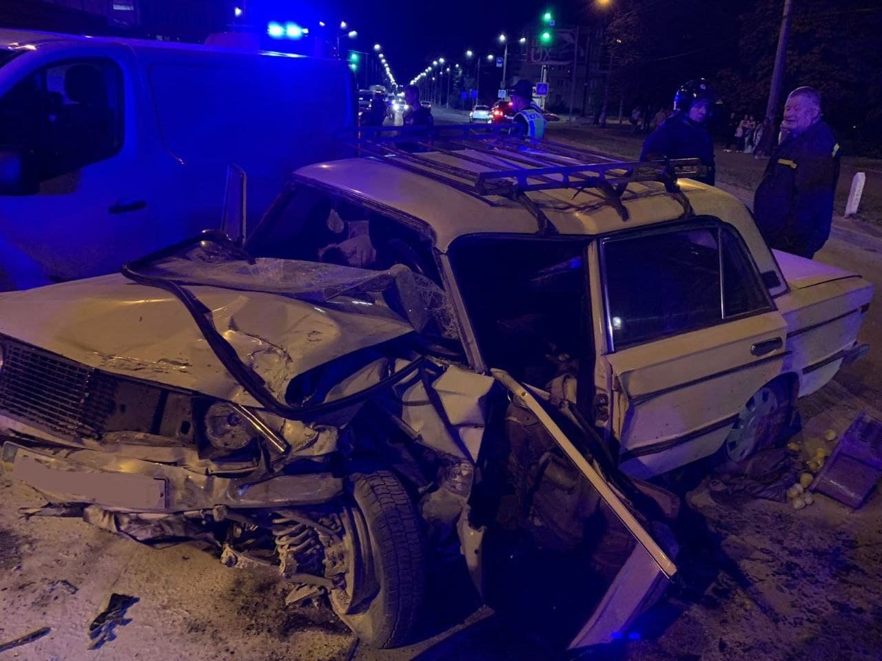Смертельное ДТП в Кривом Роге: объезжая место аварии, водитель автомобиля погиб за рулём, - ФОТО