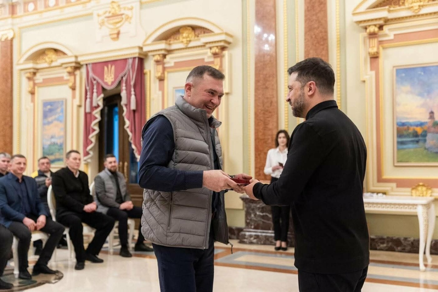 Зеленський вручив орден «За мужність» енергетику Криворізької ТЕС, фото-1